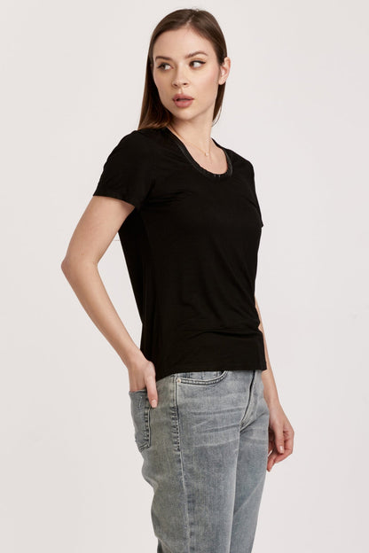 BLACK SCOOP NECK TOP W/PLEATHER BAND BLACK