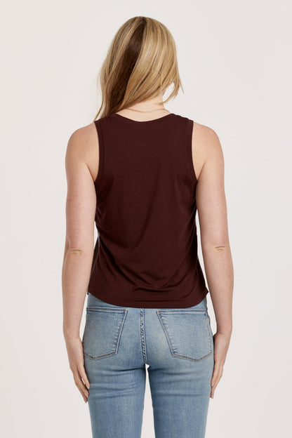 PLEATHER TANK W/ CURVED HEM & CONTRAST BACK COMPOTE