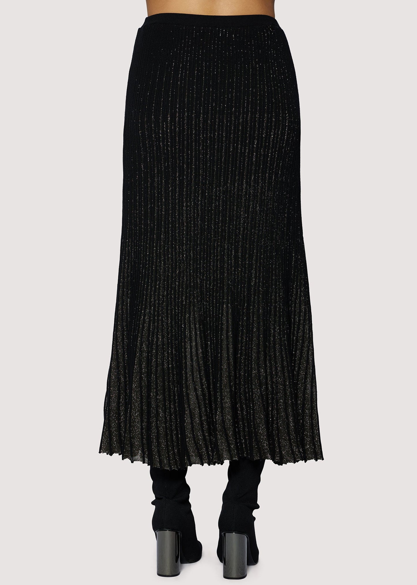 Black Treasures of Light Skirt