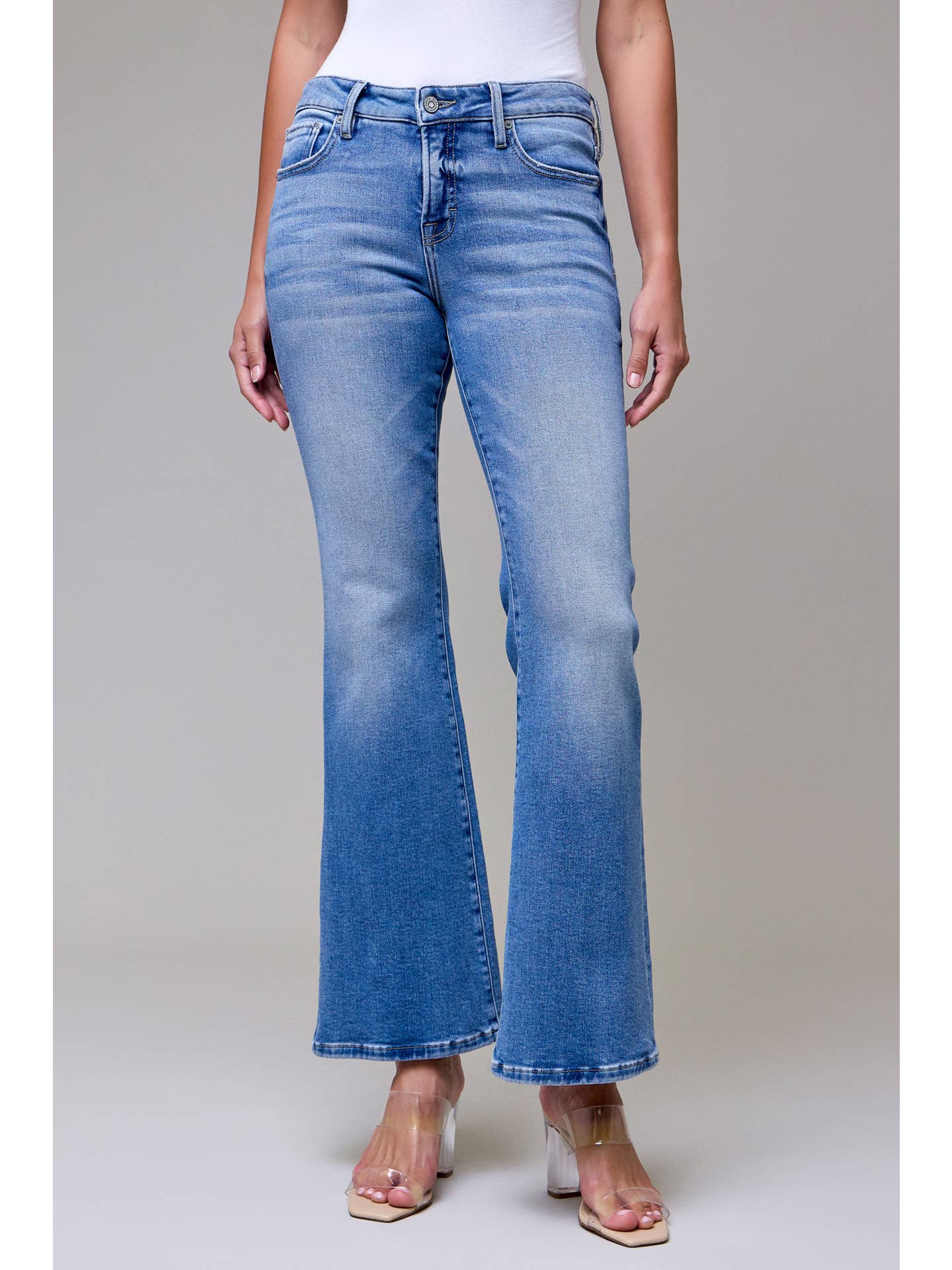 Mid Rise Flare Jean
