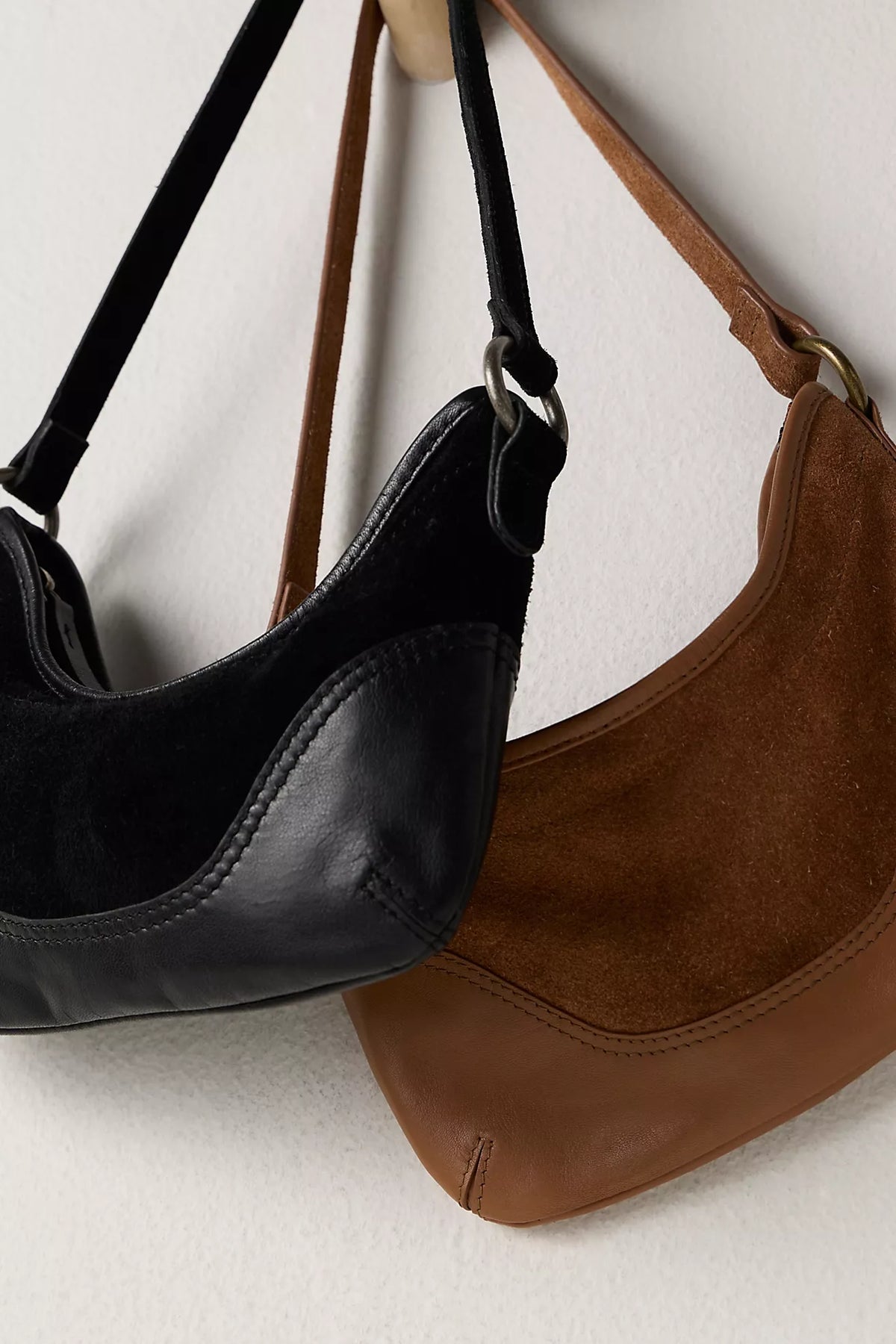 Black Sindy Leather Shoulder Bag